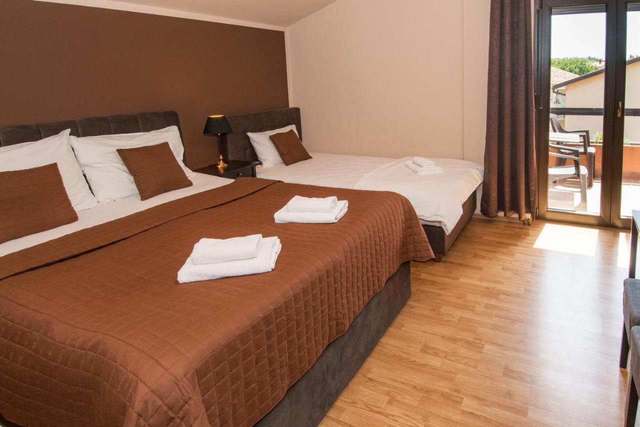 Bed & Breakfast Anita Medulin Bagian luar foto