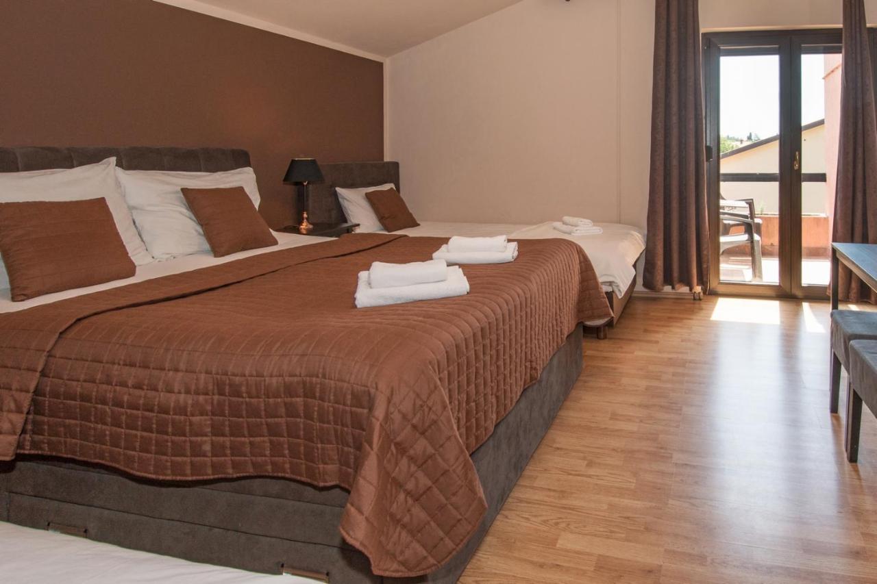 Bed & Breakfast Anita Medulin Bagian luar foto
