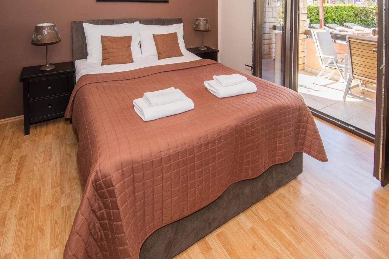 Bed & Breakfast Anita Medulin Bagian luar foto