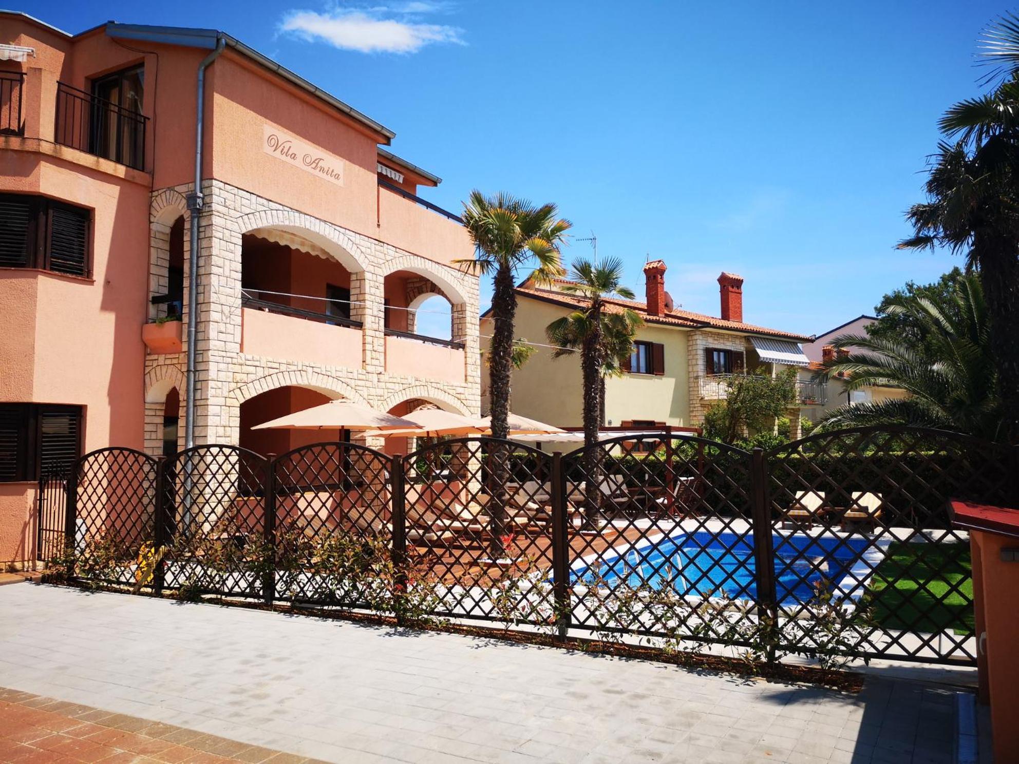Bed & Breakfast Anita Medulin Bagian luar foto