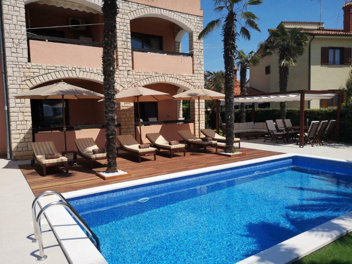 Bed & Breakfast Anita Medulin Bagian luar foto