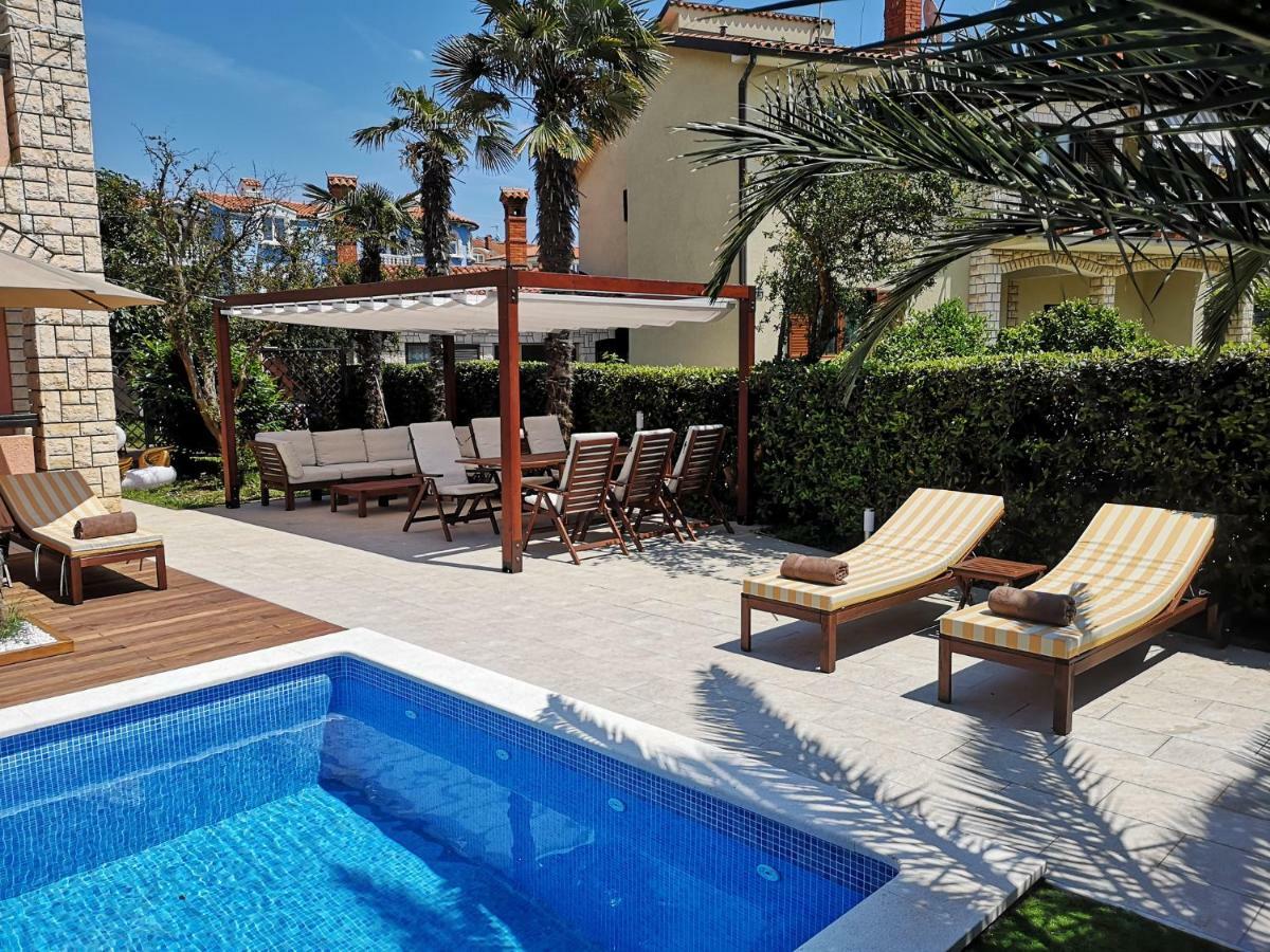 Bed & Breakfast Anita Medulin Bagian luar foto