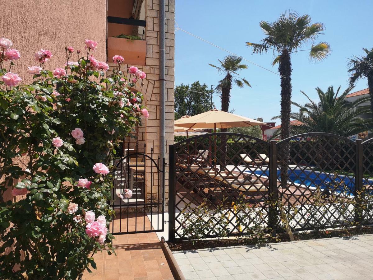 Bed & Breakfast Anita Medulin Bagian luar foto